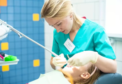 Особенности лечения зубов у детей под наркозом